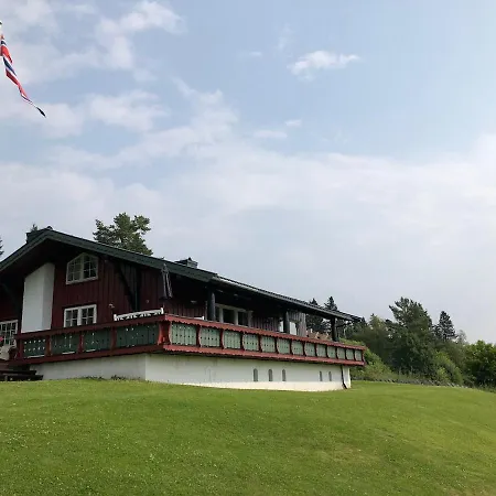 With Large Outdoor Area * Hamar (Hedmark)