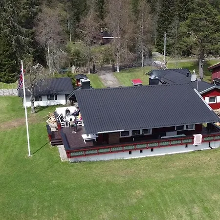 With Large Outdoor Area Hamar (Hedmark)